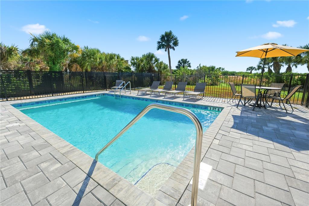 450 Beach Road, Unit 3 Sarasota, FL 34242 - Photo 46 of 68 Gallery Image 46