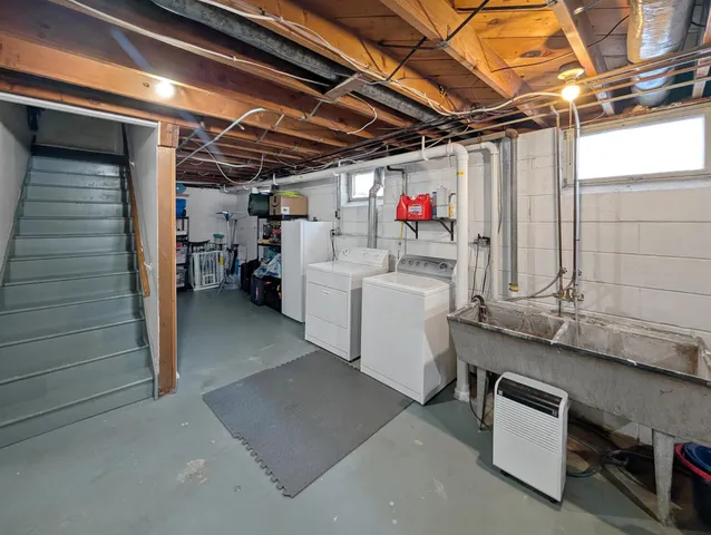 $300,000 | 3611 Hampshire Avenue North, Crystal, MN 55427