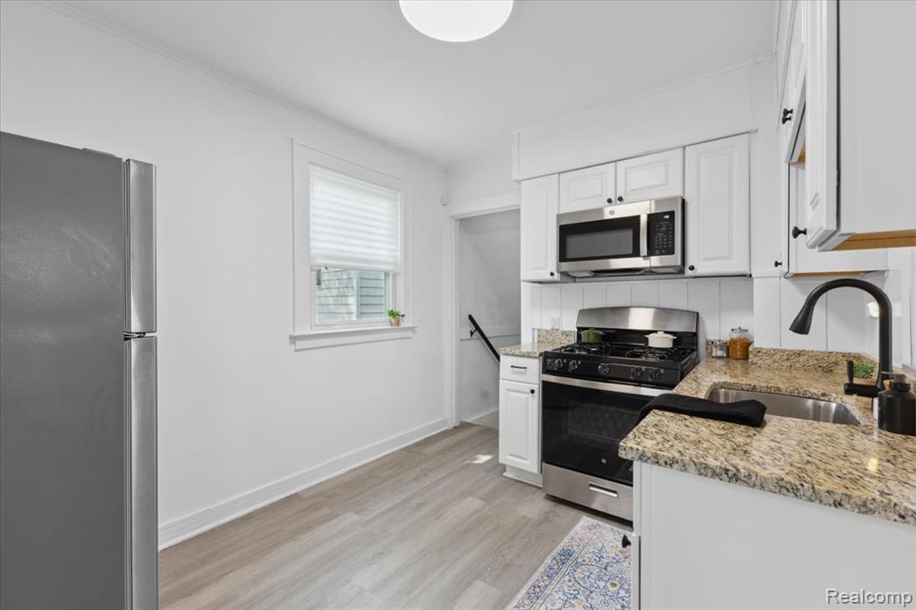 20940 Moross Road Detroit, MI 48236 - Photo 9 of 20