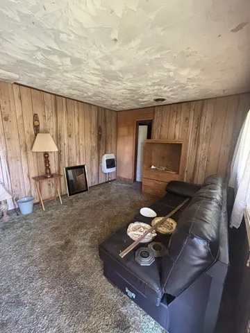 $100,000 | 2458 South 12600E Road, Pembroke Township, IL 60958