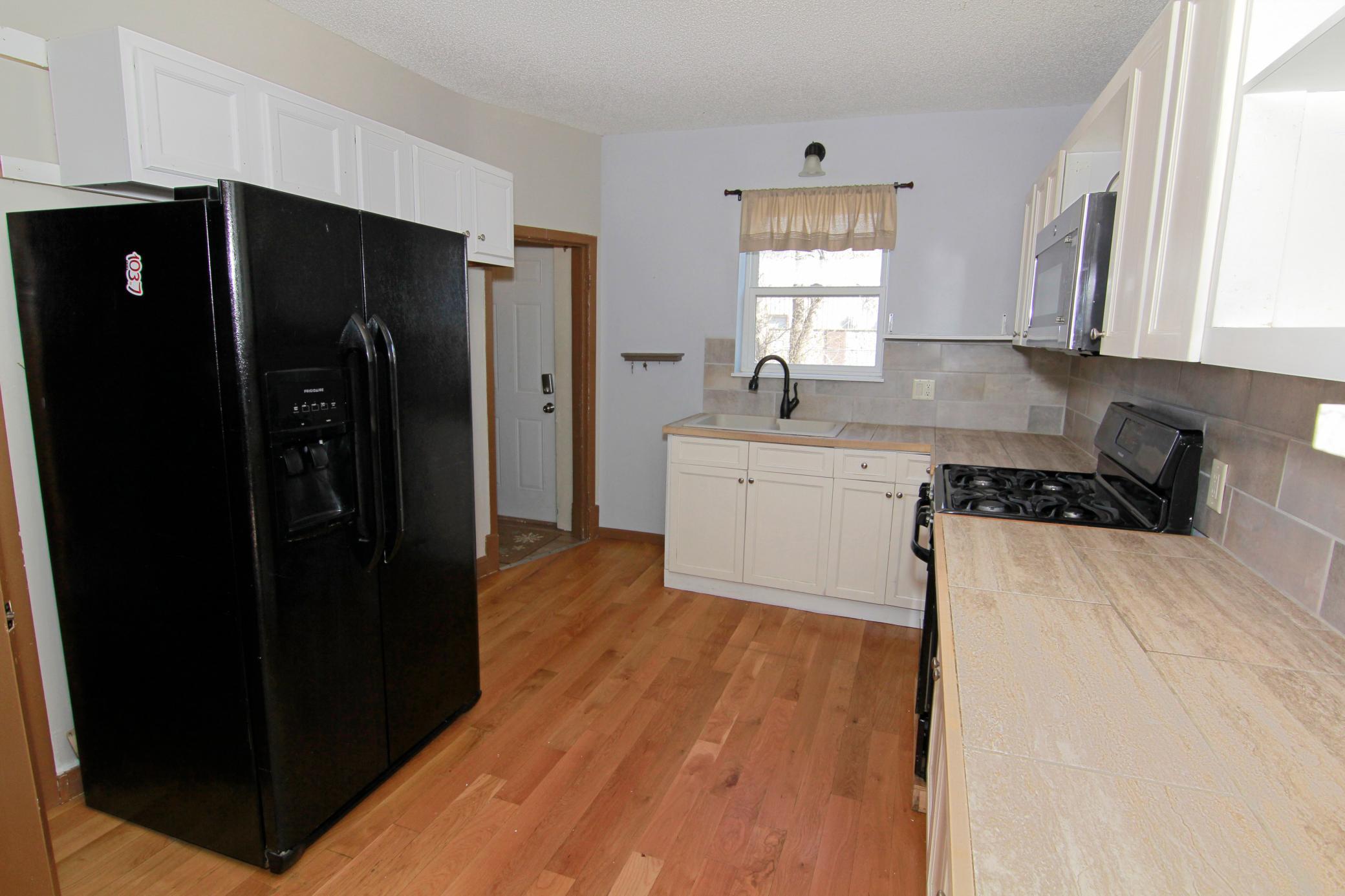 741 West Pierce Butler Route St. Paul, MN 55104 - Photo 4 of 21