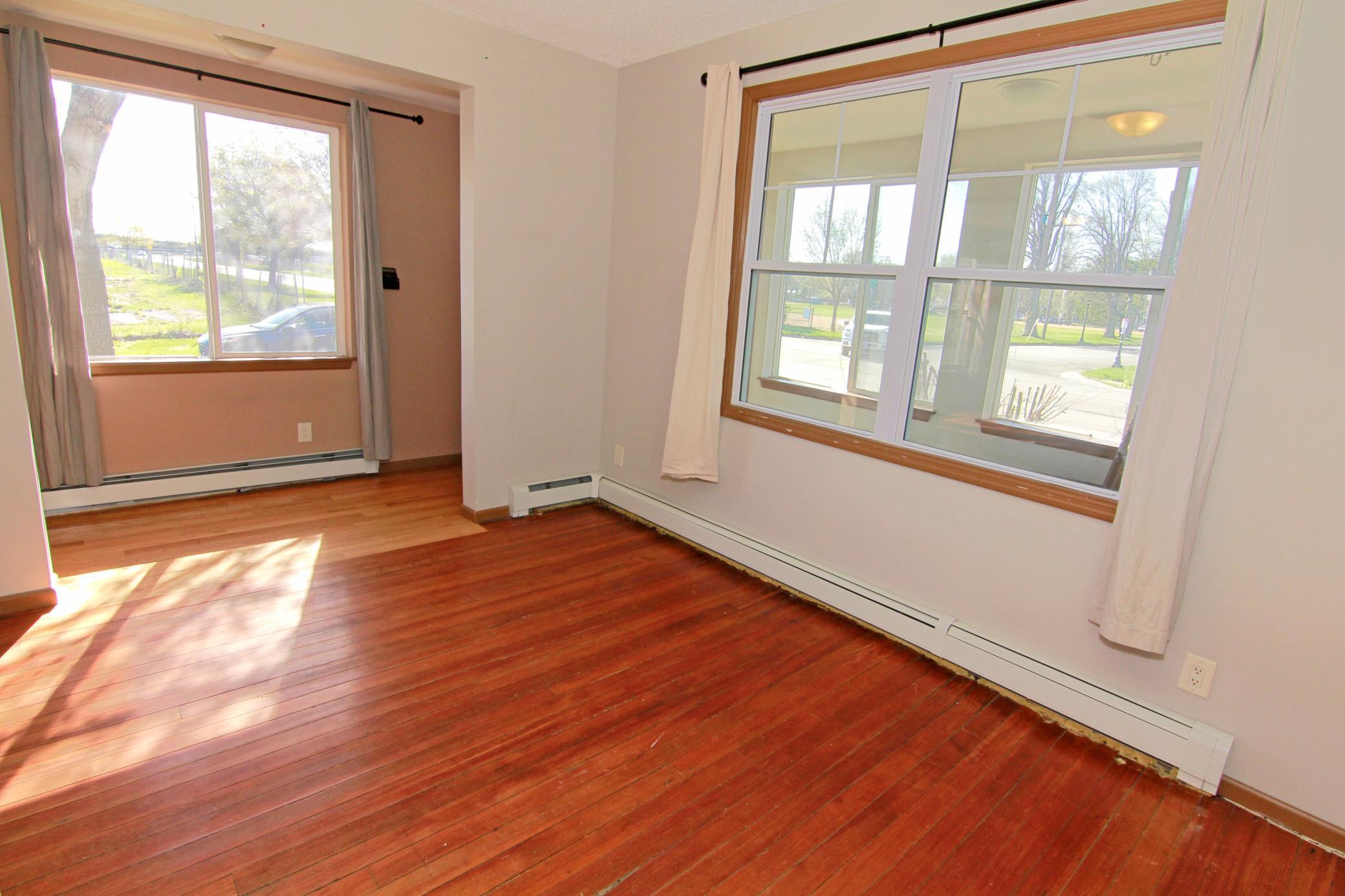 741 West Pierce Butler Route St. Paul, MN 55104 - Photo 10 of 21
