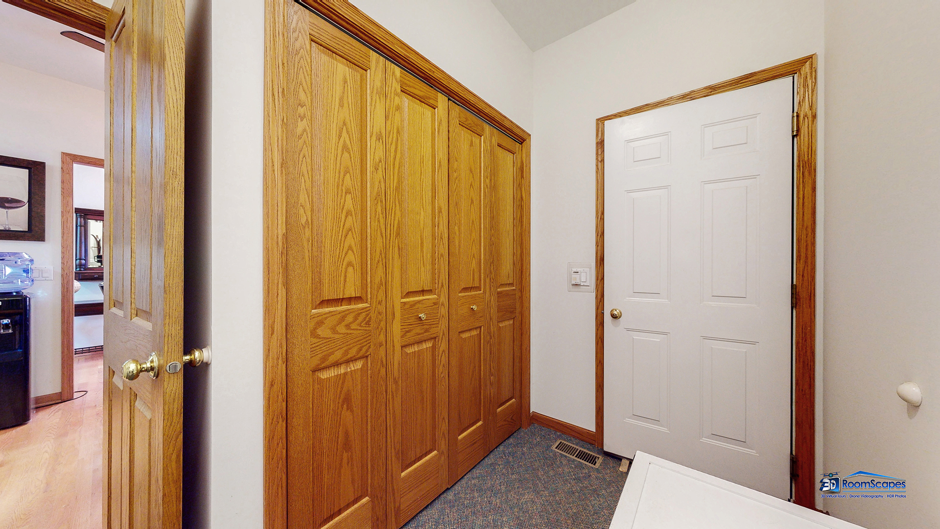 7202 Lone Oak Road Spring Grove, IL 60081 - Photo 21 of 59 a view of a bathroom with a shower and a tub