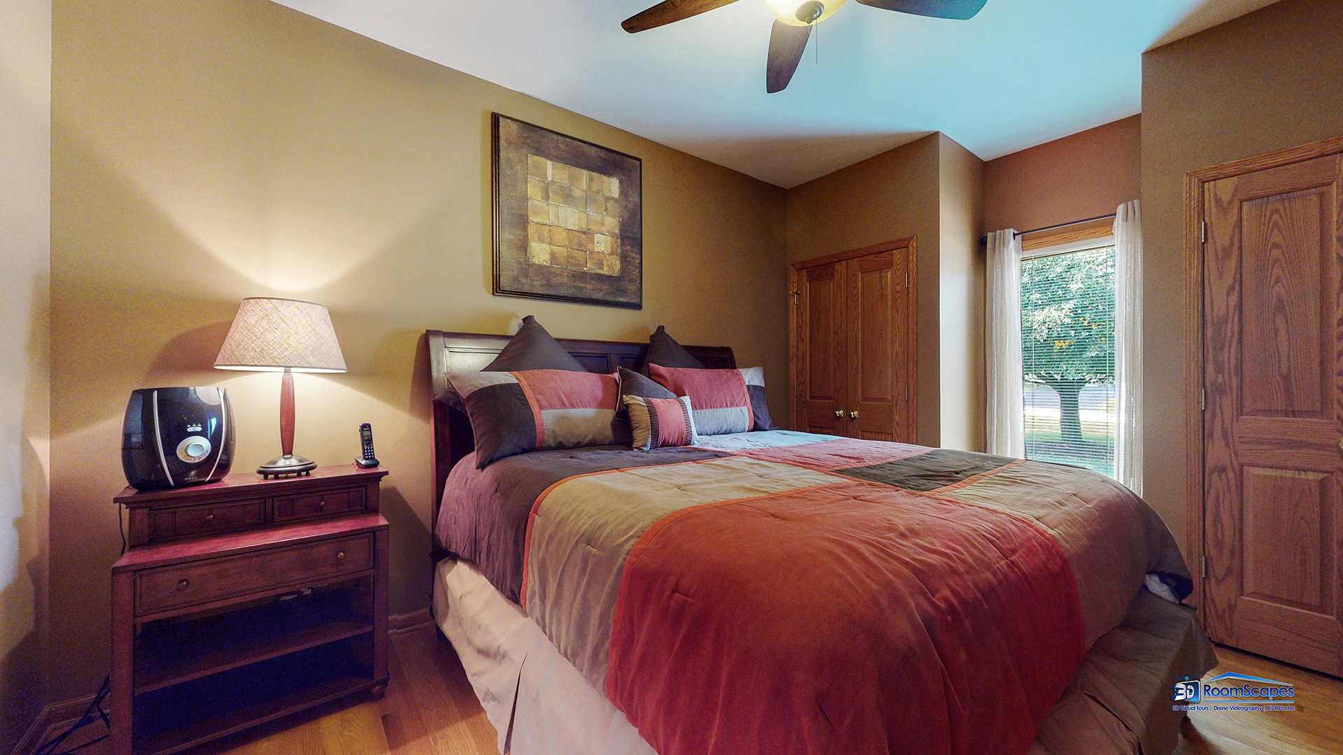 7202 Lone Oak Road Spring Grove, IL 60081 - Photo 26 of 59 a bed room with a bed and a lamp