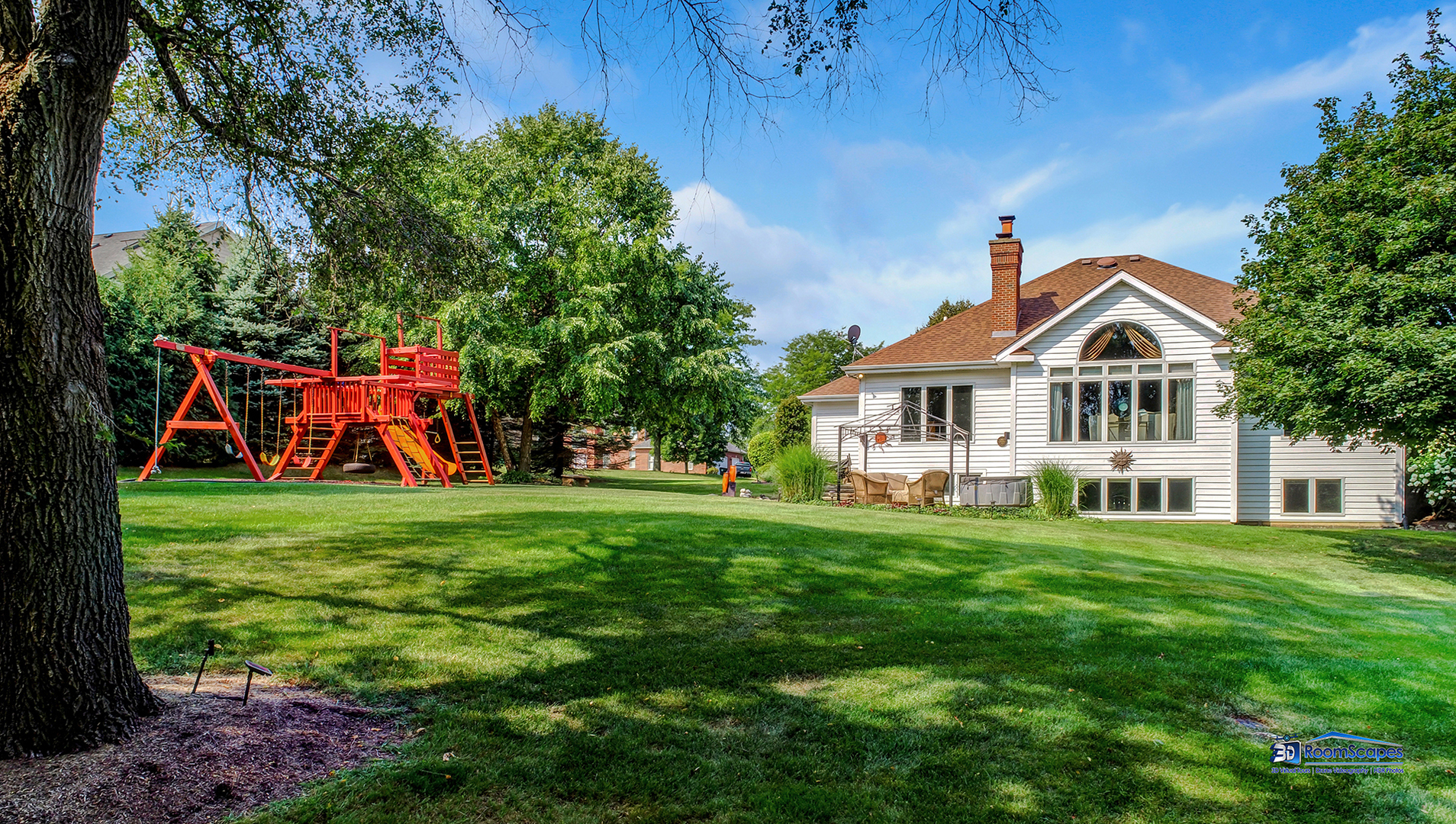 7202 Lone Oak Road Spring Grove, IL 60081 - Photo 43 of 59 a front view of a house with a yard