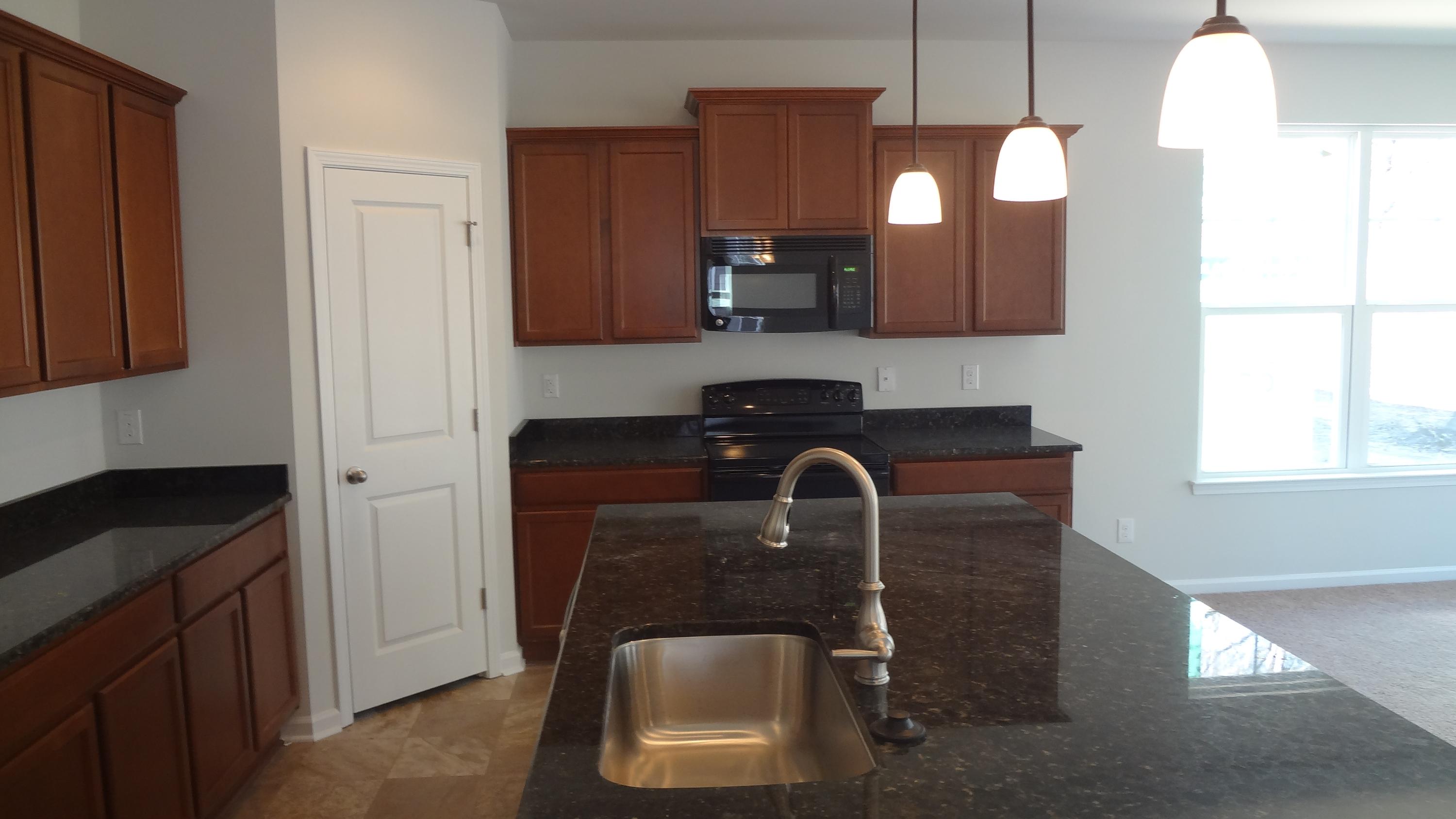 172 Hickory Ridge Way Summerville, SC 29483 - Photo 14 of 73 084