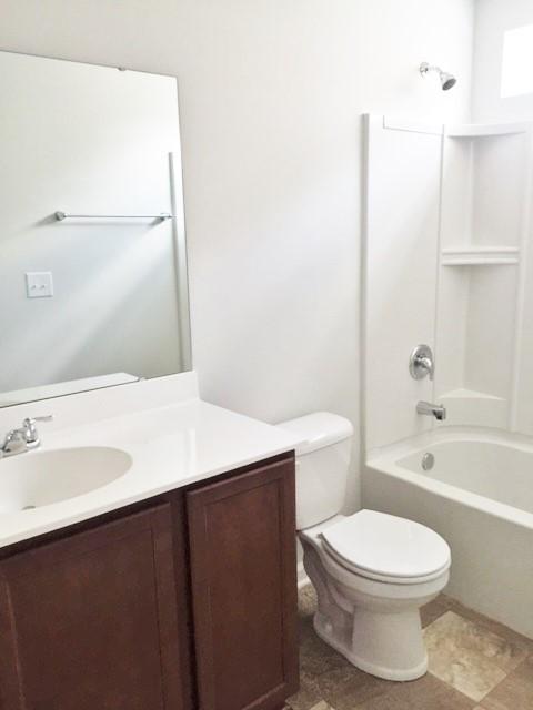 172 Hickory Ridge Way Summerville, SC 29483 - Photo 19 of 73 Guest Bath