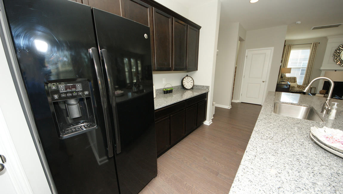 172 Hickory Ridge Way Summerville, SC 29483 - Photo 42 of 73 Mackenzie-2-C-2158_Hickory-Ridge_Kitchen