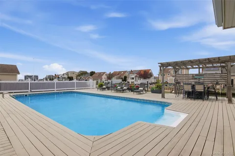 $1,299,000 | 21 Shore Drive West, Copiague, NY 11726
