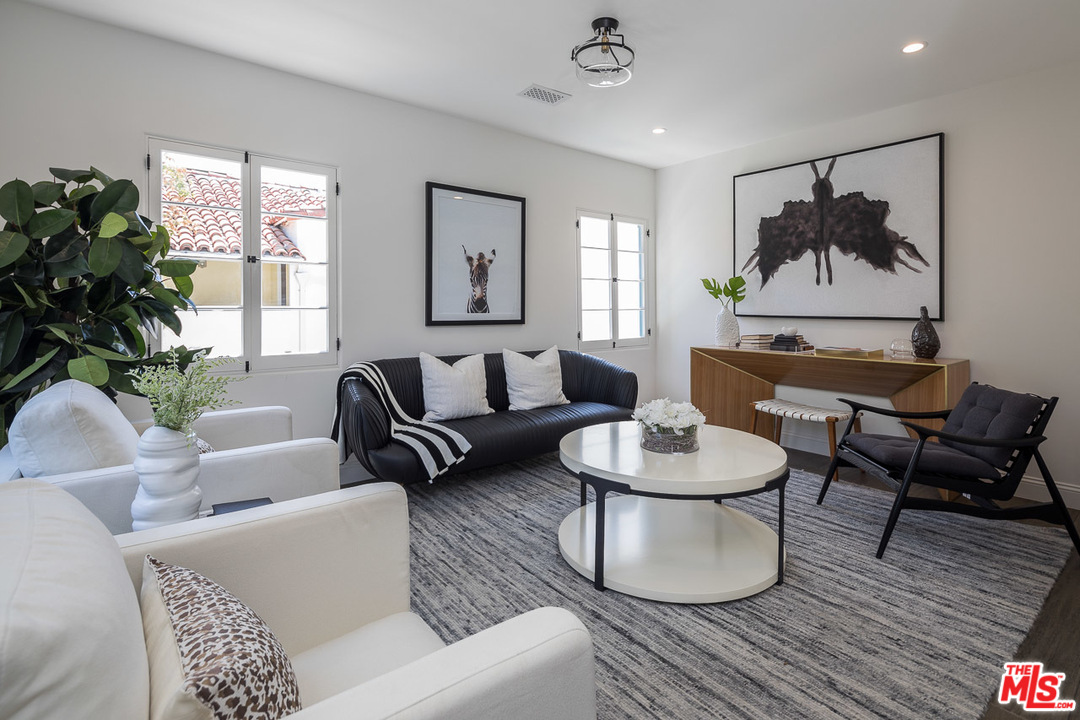 6116 Warner Drive Los Angeles, CA 90048 - Photo 17 of 44