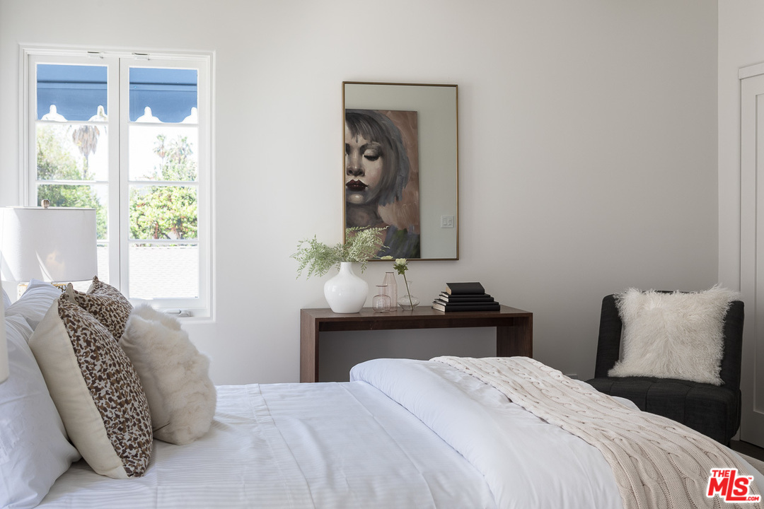 6116 Warner Drive Los Angeles, CA 90048 - Photo 25 of 44