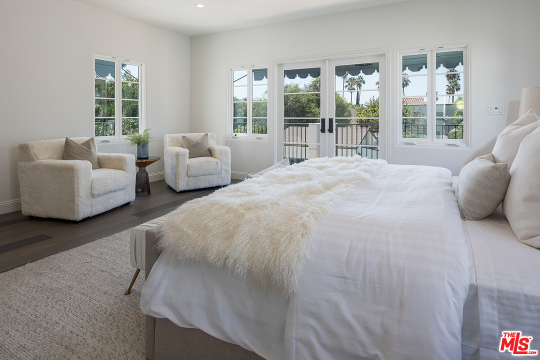 6116 Warner Drive Los Angeles, CA 90048 - Photo 27 of 44