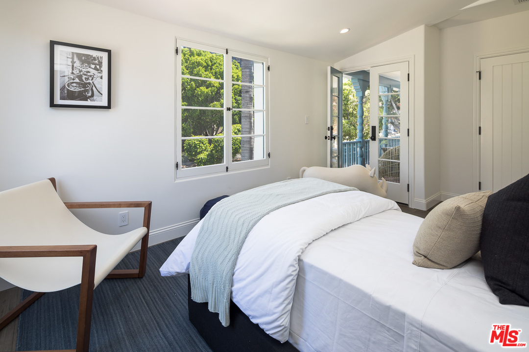 6116 Warner Drive Los Angeles, CA 90048 - Photo 29 of 44