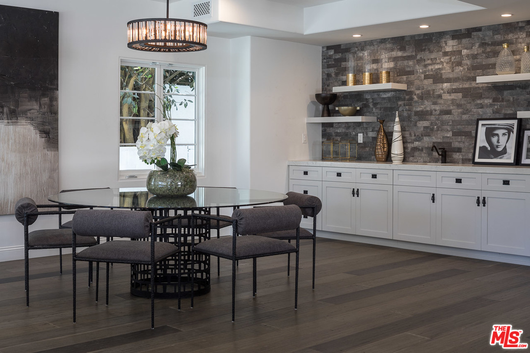 6116 Warner Drive Los Angeles, CA 90048 - Photo 4 of 44