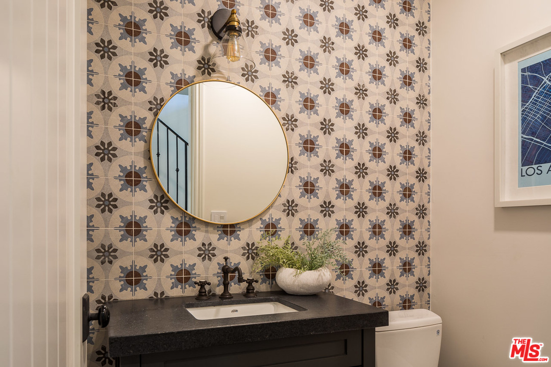 6116 Warner Drive Los Angeles, CA 90048 - Photo 32 of 44