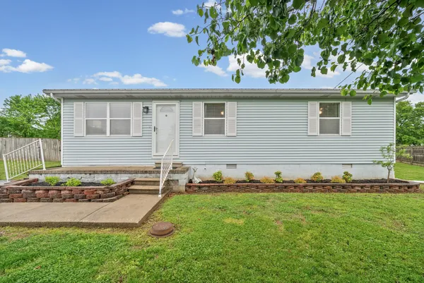 $189,900 | 709 Pineridge Drive, Hopkinsville, KY 42240
