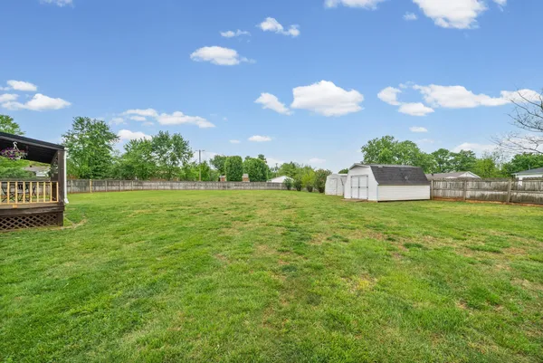 $189,900 | 709 Pineridge Drive, Hopkinsville, KY 42240