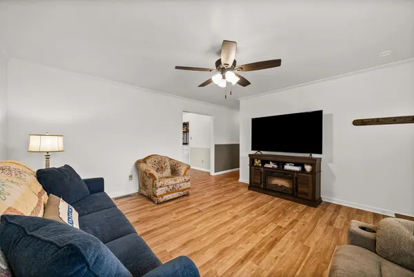 $189,900 | 709 Pineridge Drive, Hopkinsville, KY 42240