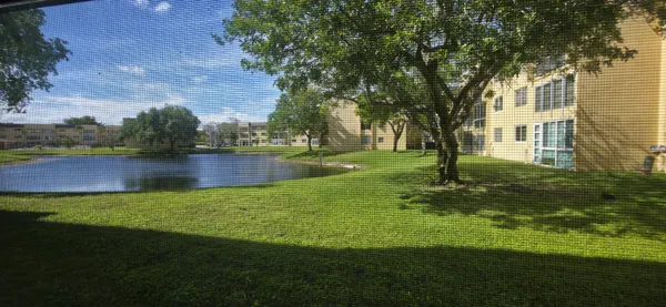 $1,450 | 6091 Northwest 61st Avenue, Unit 105, Tamarac, FL 33319