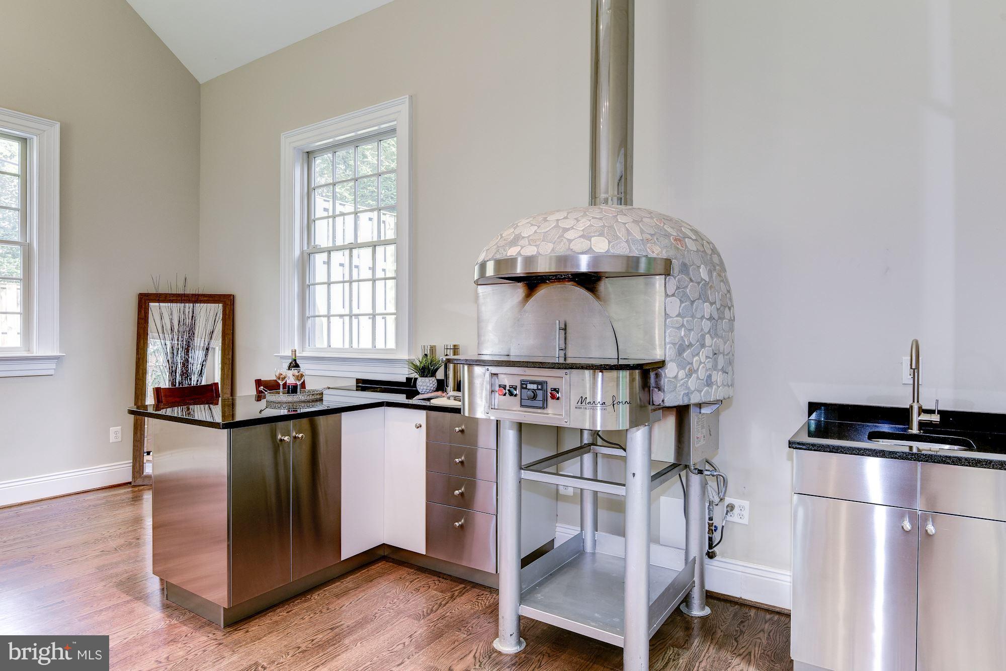 3750 Fordham Road Northwest Washington, DC 20016 - Photo 11 of 30 Family Room / Professional Neapolitan Pizza Oven