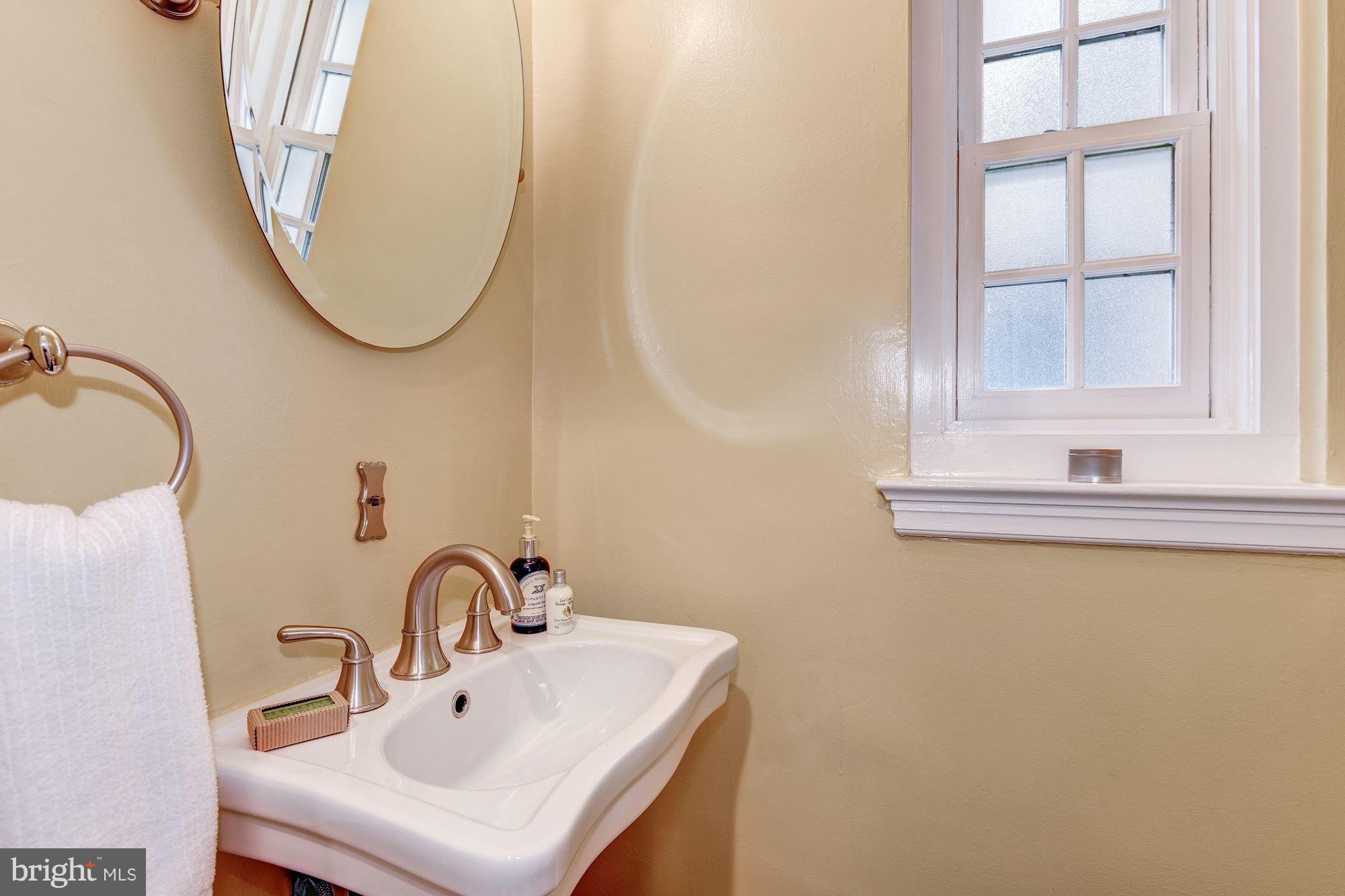3750 Fordham Road Northwest Washington, DC 20016 - Photo 12 of 30 1st Floor Powder Room