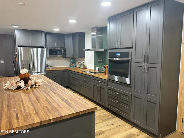 $599,000 | 611 Antioch Church Road, Vonore, TN 37885