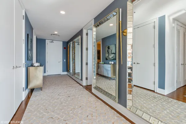 $8,750 | 401 North Wabash Avenue, Unit 46G, Chicago, IL 60611