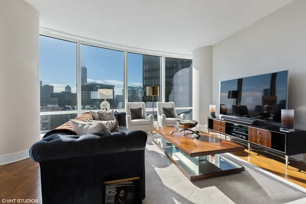 $8,750 | 401 North Wabash Avenue, Unit 46G, Chicago, IL 60611