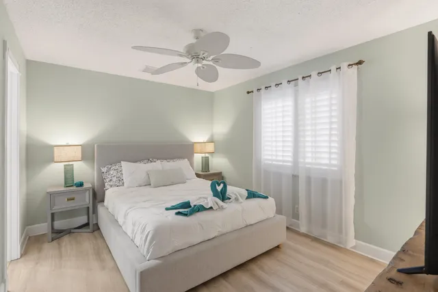 $7,000 | 1905 Meadow Court, Palm Springs, FL 33406