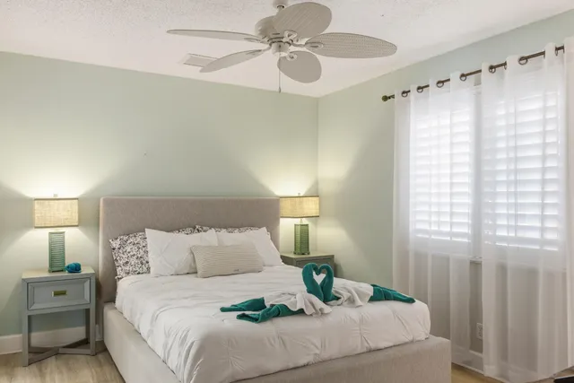 $7,000 | 1905 Meadow Court, Palm Springs, FL 33406