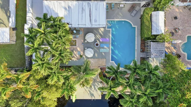 $7,000 | 1905 Meadow Court, Palm Springs, FL 33406