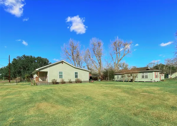 $192,000 | 975 South Ann Street, Sour Lake, TX 77659