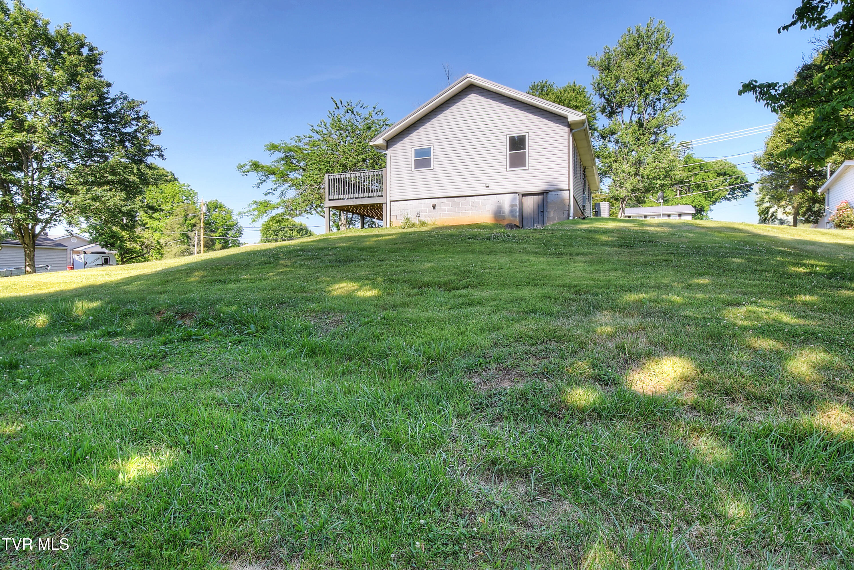 124 Fairridge Road Johnson City, TN 37604 - Photo 35 of 38 33