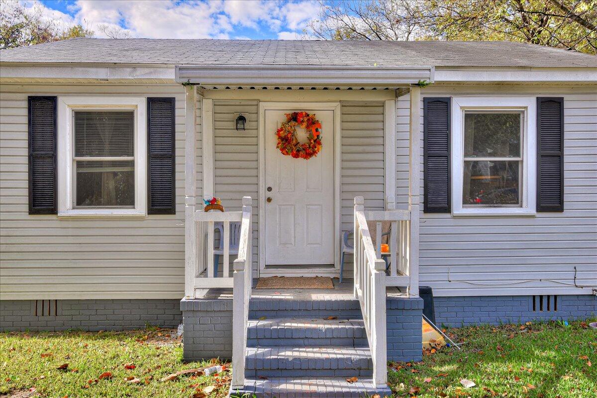 2803 King Street Augusta, GA 30906 - Photo 2 of 4 Front door