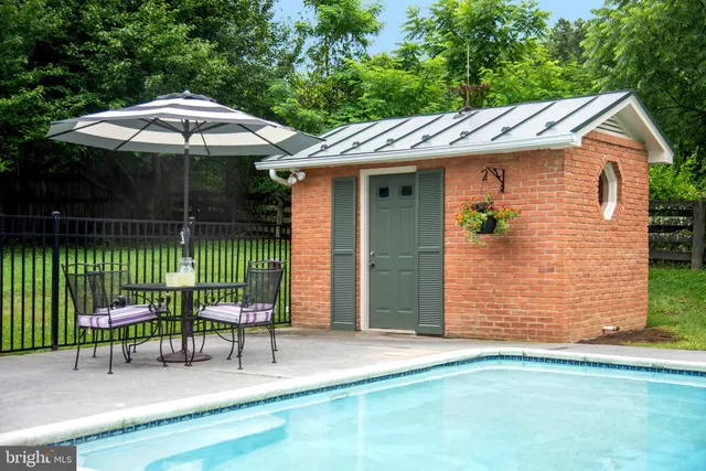 $899,000 | 1170 Parker Street, Upperville, VA 20184