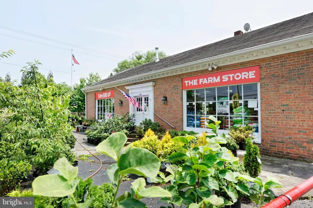 $899,000 | 1170 Parker Street, Upperville, VA 20184