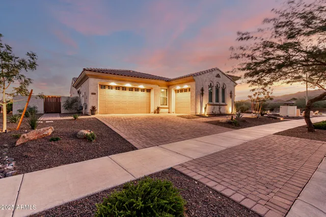 $1,065,000 | 20669 West Pasadena Avenue, Buckeye, AZ 85396