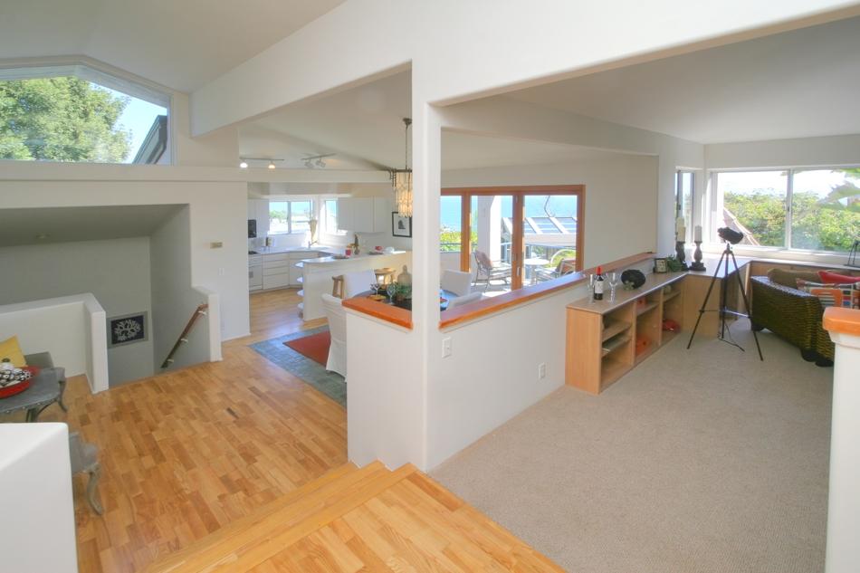 170 Valencia Road Summerland, CA 93067 - Photo 3 of 23 Foyer View of Great Room