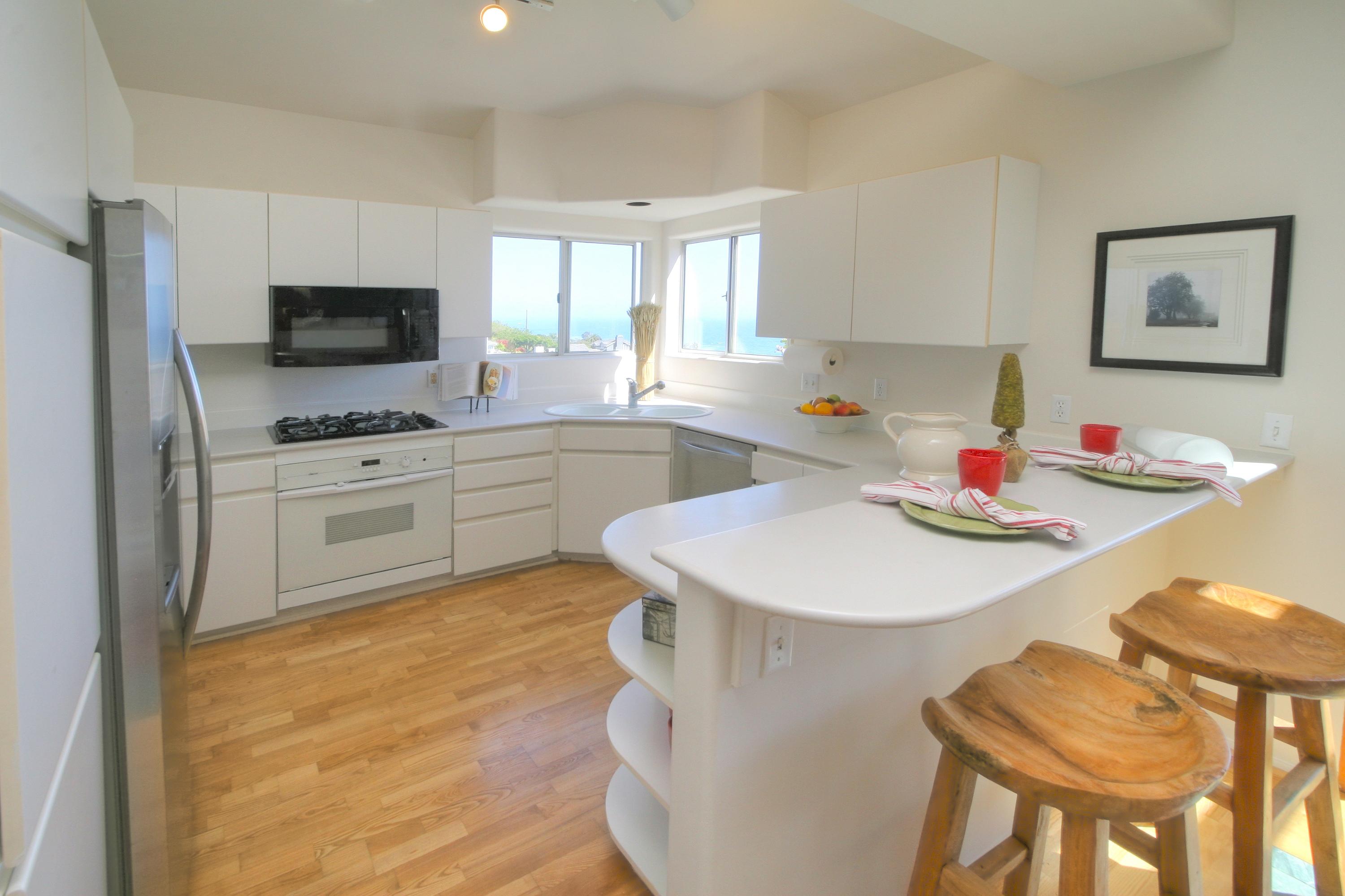 170 Valencia Road Summerland, CA 93067 - Photo 8 of 23 Kitchen