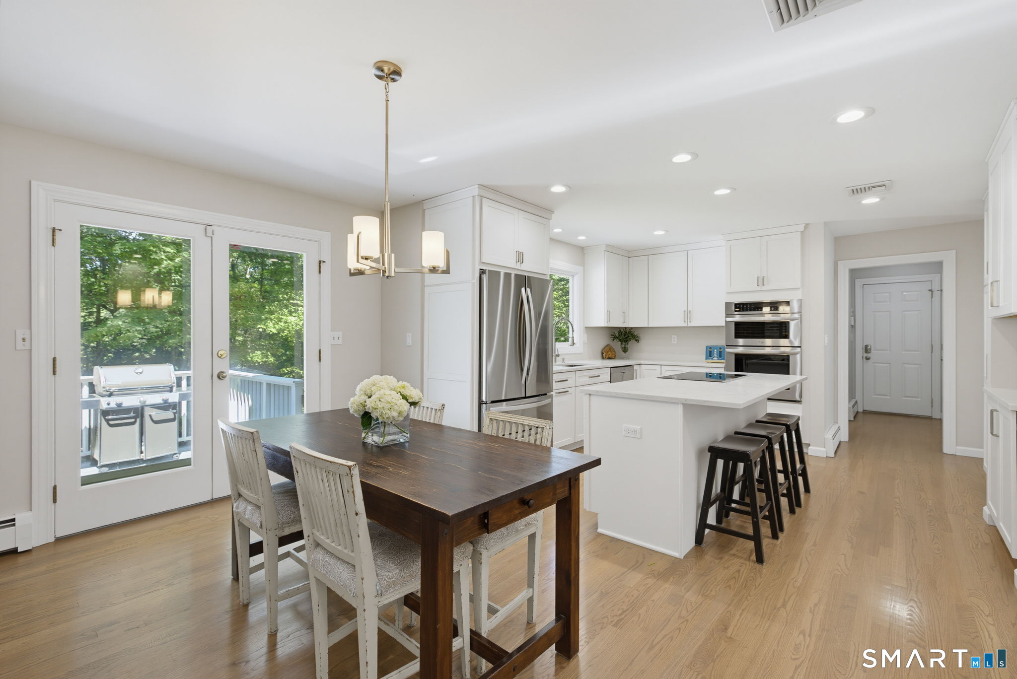 212 Cold Spring Road Avon, CT 06001 - Photo 7 of 39