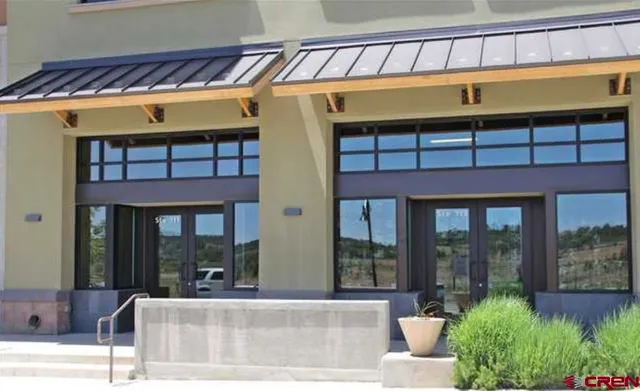 a view of entryway front of house