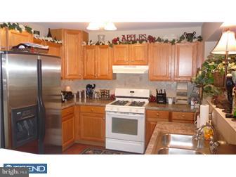 125 Vernon Court Lansdale, PA 19446 - Photo 2 of 11 Kitchen