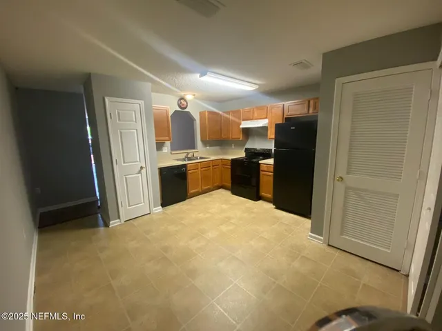 $1,550 | 8465 McGirts Village Lane, Jacksonville, FL 32210