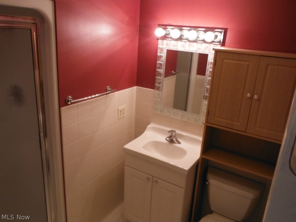 49940 Middle Ridge Road Amherst, OH 44001 - Photo 13 of 21