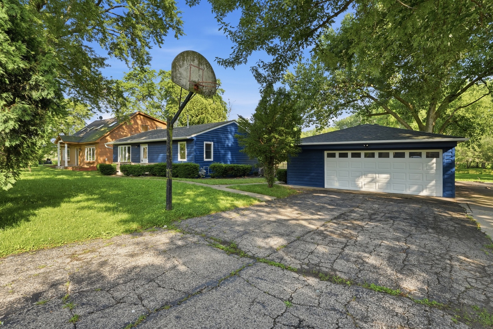 2804 Russett Road McHenry, IL 60050 - Photo 2 of 24