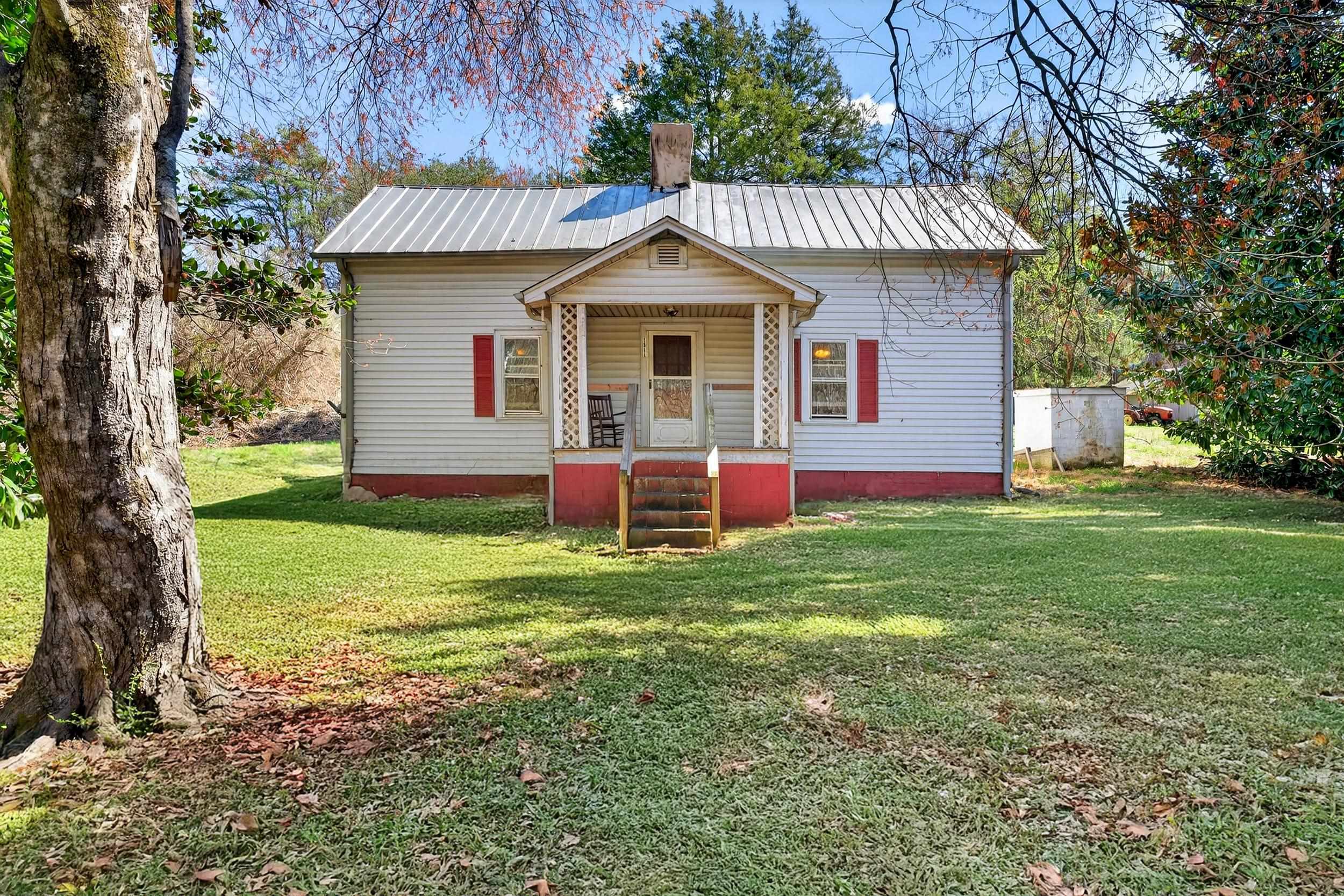 1511 Gowensville Church Road Landrum, SC 29356 - Photo 1 of 34