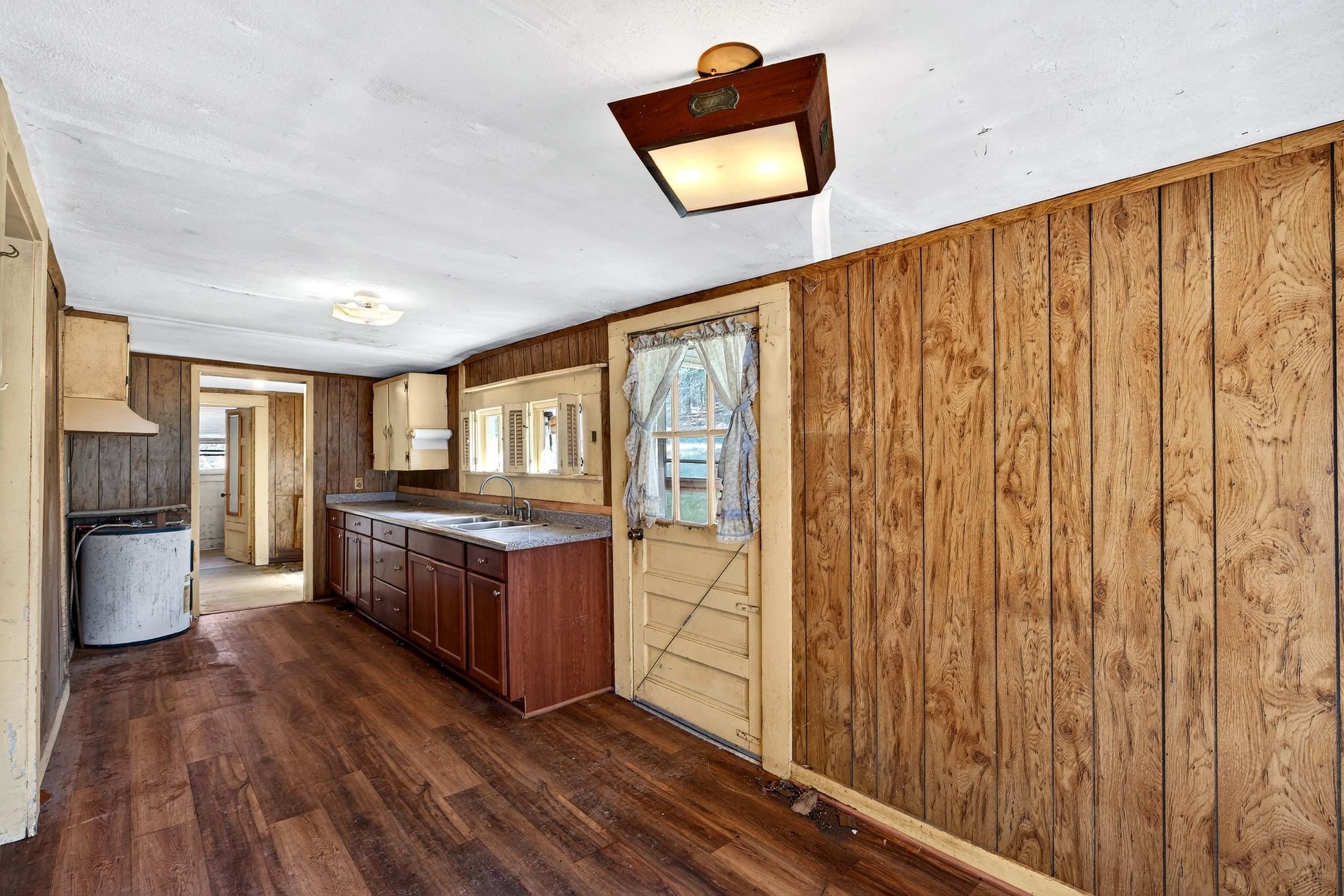 1511 Gowensville Church Road Landrum, SC 29356 - Photo 5 of 34