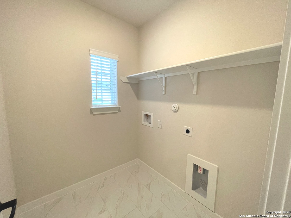 116 Radnor Road New Braunfels, TX 78130 - Photo 18 of 26 a view of an empty room
