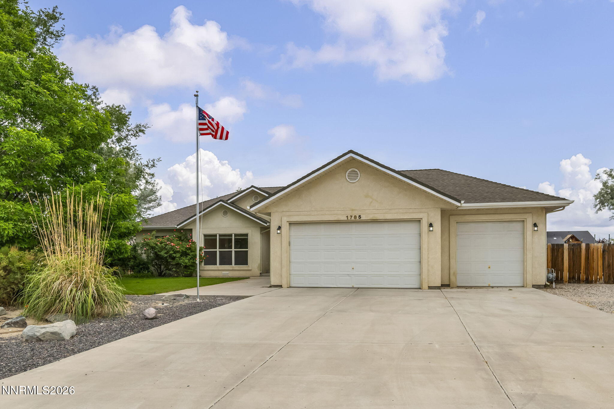 2-web-or-mls-1785-steven-dr