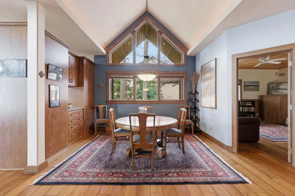 $1,600,000 | 633 North Shore Drive, Detroit Lakes, MN 56501